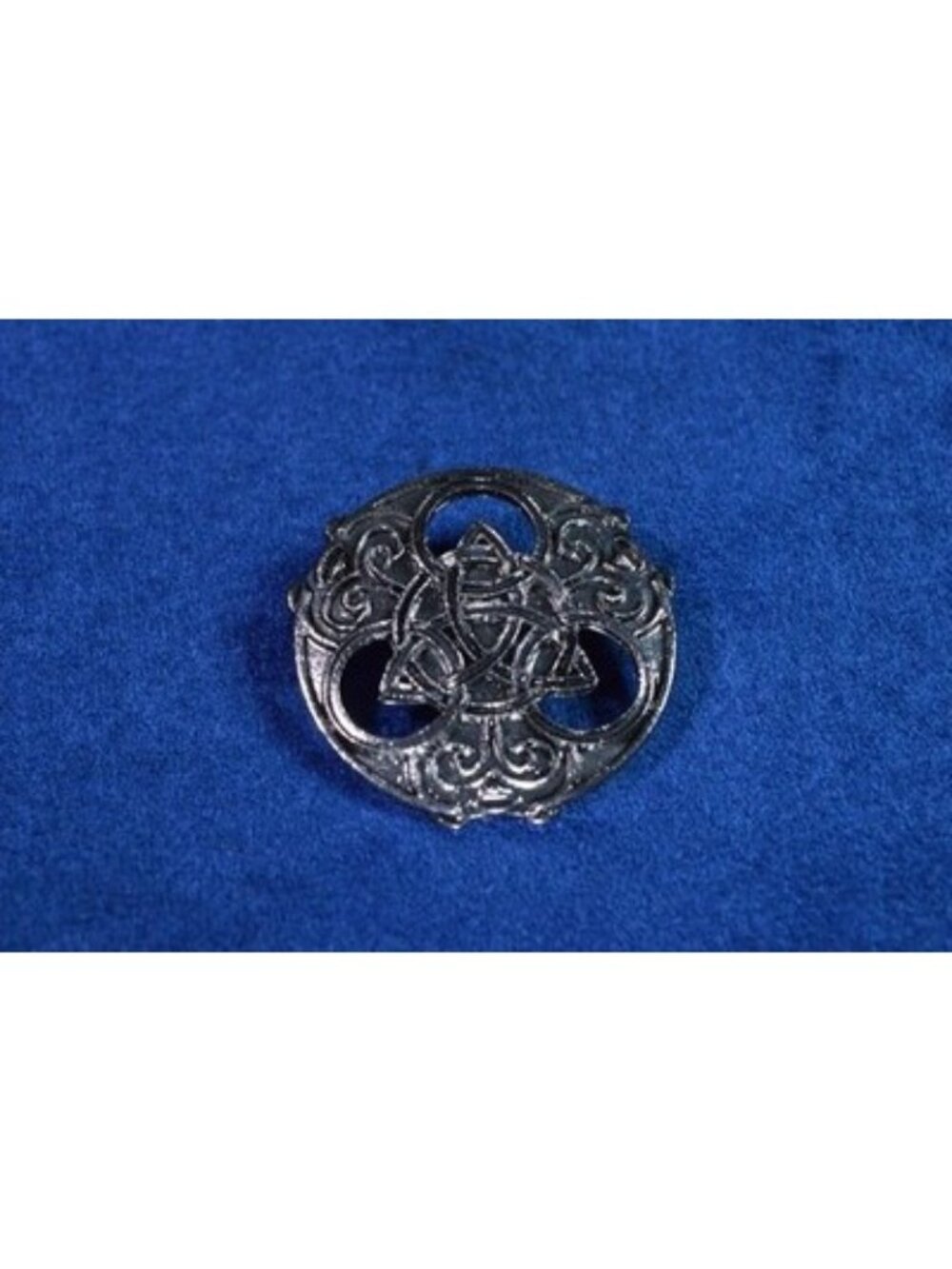 Celtic Viking trinity Knot Brooch Pin Pewter Tone Medieval Cloak Clasp Gothic